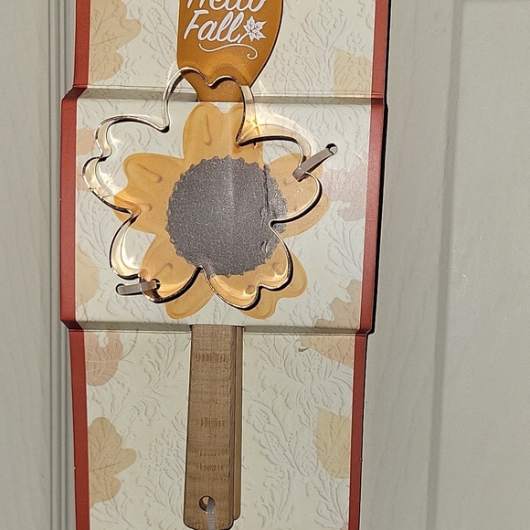 3pc Silicone Spatula with Cookie Cutter Set - Picture 4 of 5